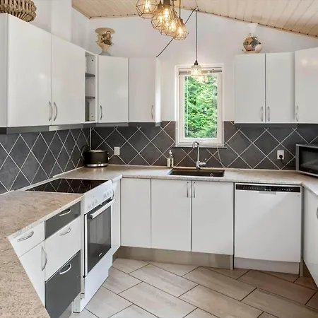 M378-vaeggerlose-angelikvej-8 *