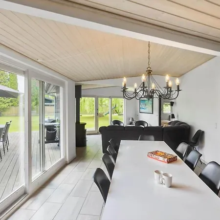 M378-vaeggerlose-angelikvej-8 * Bøtø By