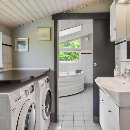 M378-vaeggerlose-angelikvej-8 Bøtø By